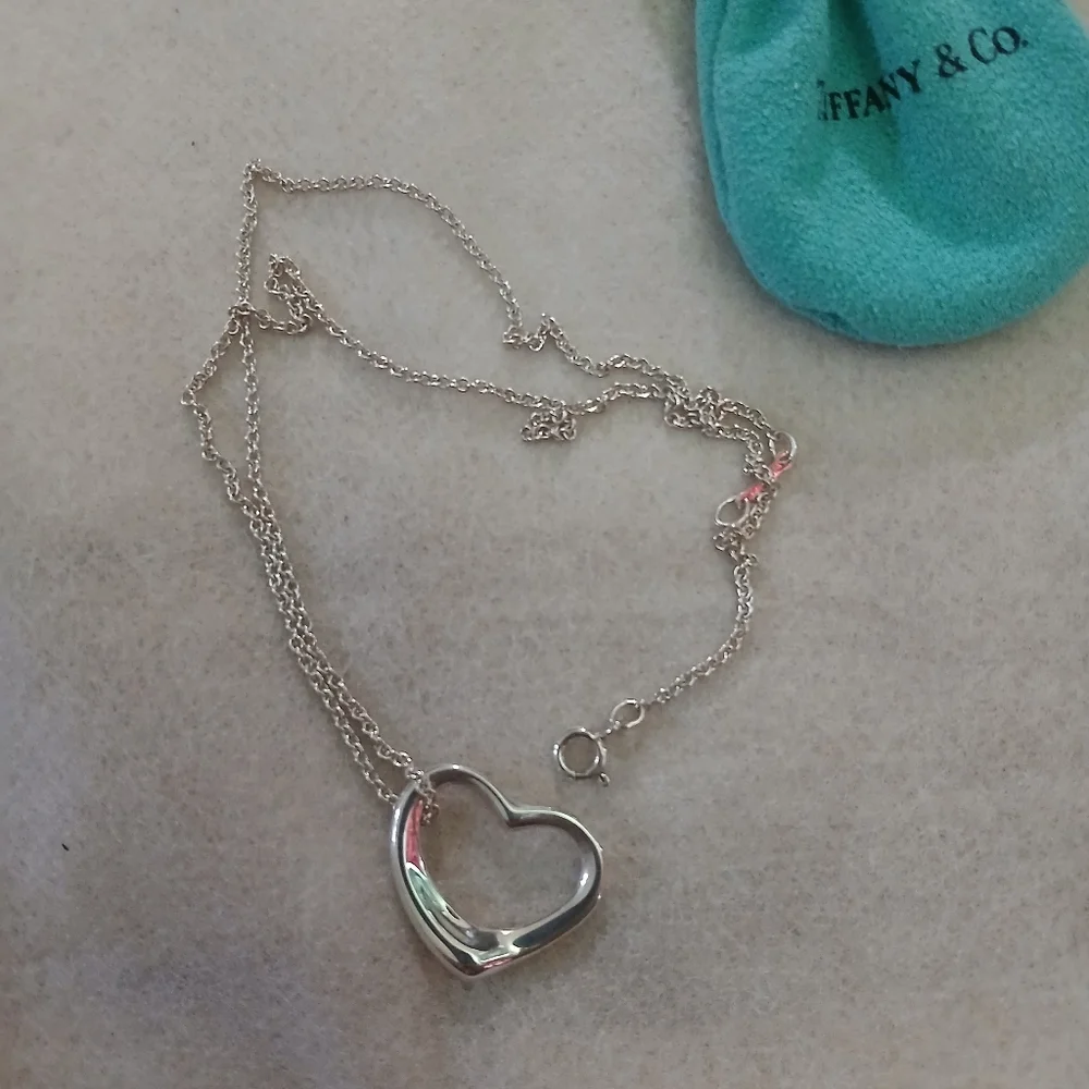 Tiffany & Co. Open Heart Silver Necklace! A True Classic! Sterling Silver! - Picture 3 of 12